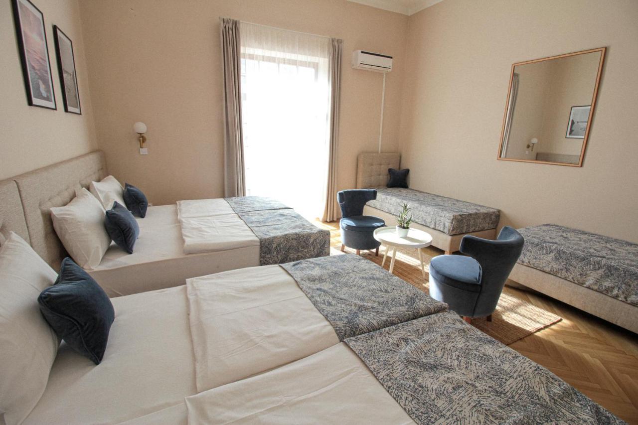 Platan Hotel Сиофок Екстериор снимка