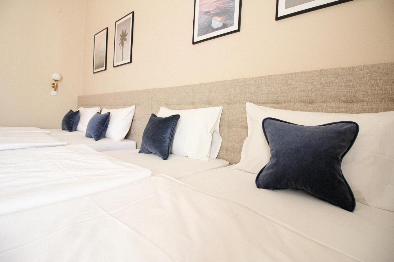 Platan Hotel Сиофок Екстериор снимка