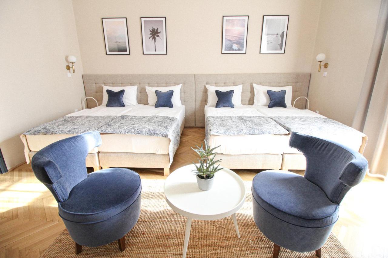 Platan Hotel Сиофок Екстериор снимка